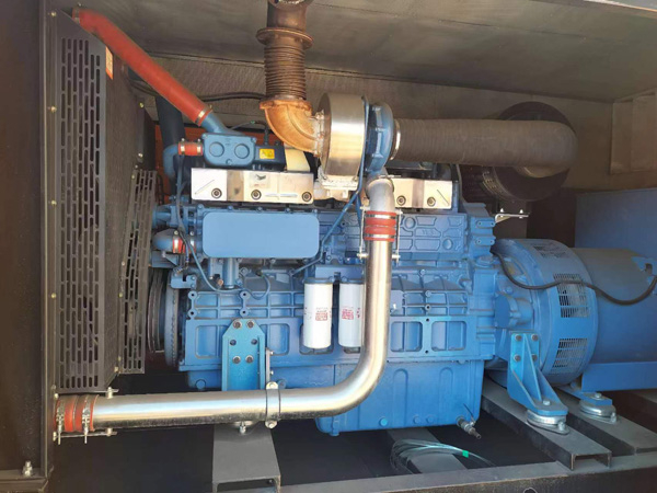 乐昌柴油发电机组一般有几种电压输出？