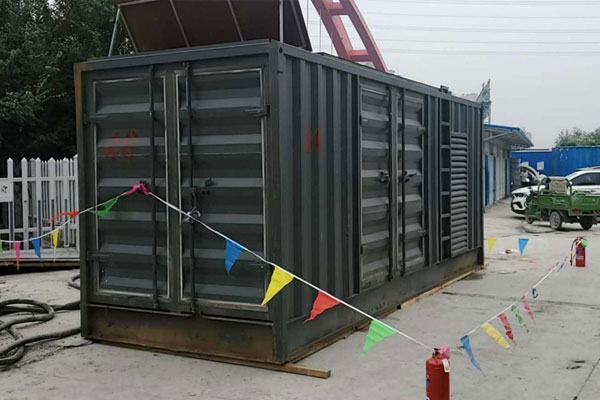 乐昌发电机租赁空气滤清器多久更换一次？