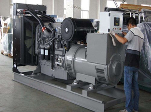 乐昌柴油发电机组和储能设备配合使用的案例