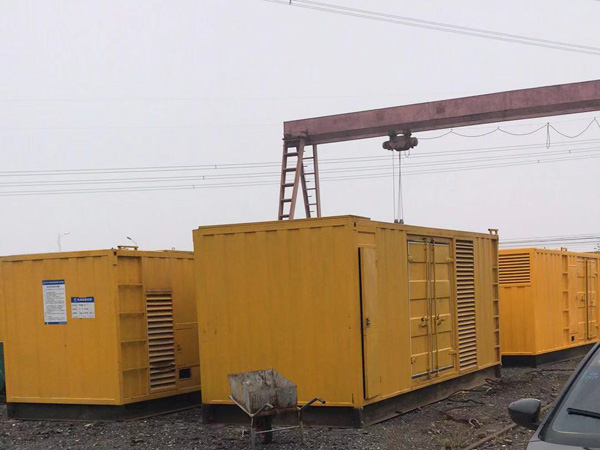 乐昌100kw柴油发电机组每小时油耗？