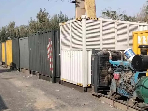 乐昌200KW柴油发电机机组每小时油耗是多少？